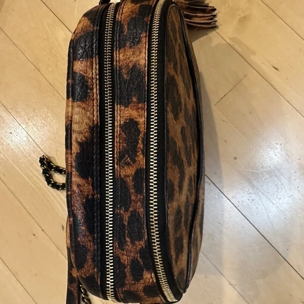 Cheeta print vegan leather crossbody,  P1383 - Picture 4 of 6